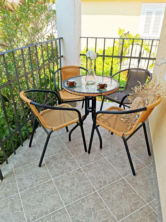Green Garden Appartement Vodice Buitenkant foto