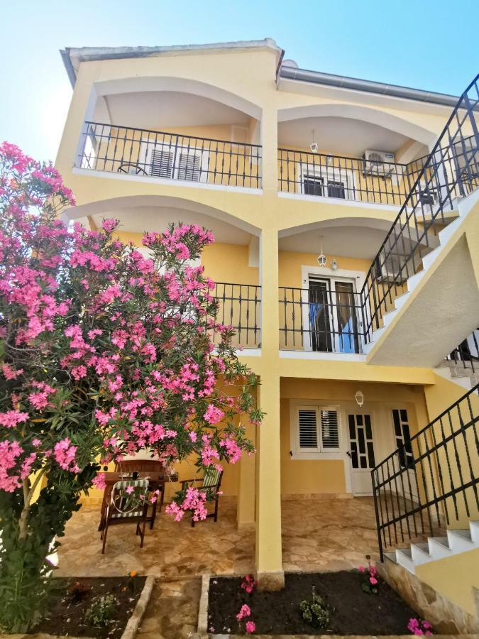 Green Garden Appartement Vodice Buitenkant foto