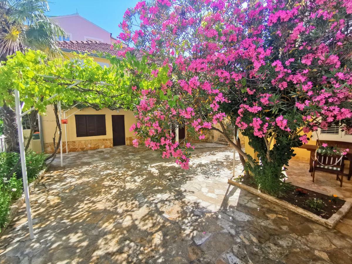 Green Garden Appartement Vodice Buitenkant foto